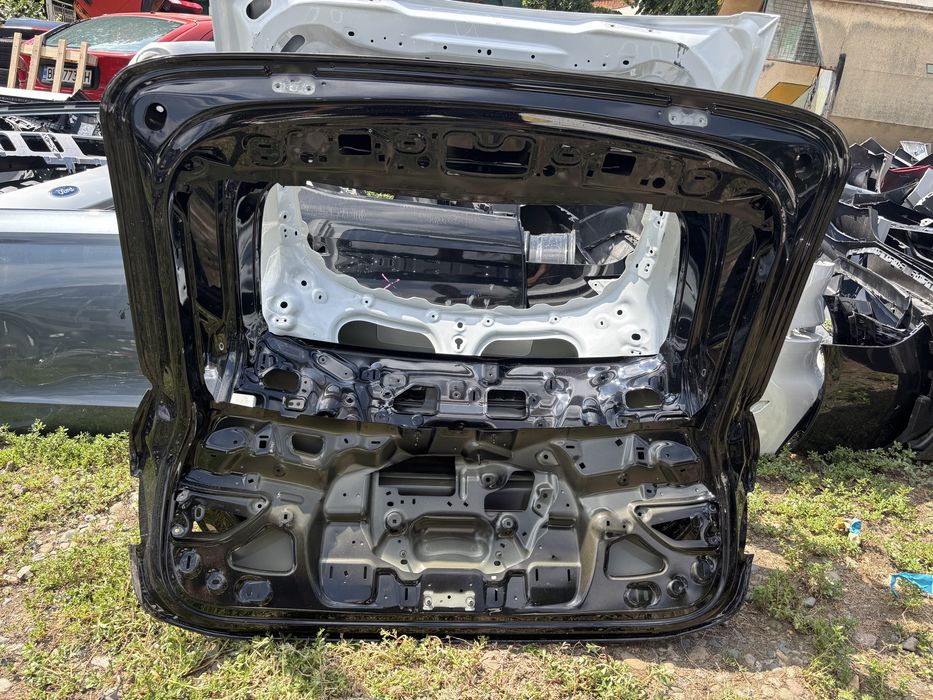 Капак Задна врата Багажник Ауди/Audi Q3