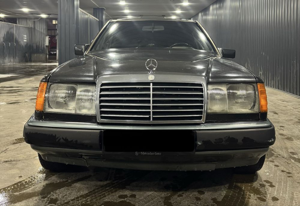 Mercedes-Bens 124 sotiladi yoki variant arenda