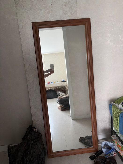 Продам зеркало. Размер 134*60