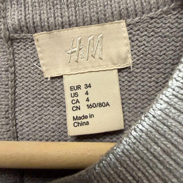 Bluză H&M cu mânecă scurtă, argintiu metalizat, mărimea 34.