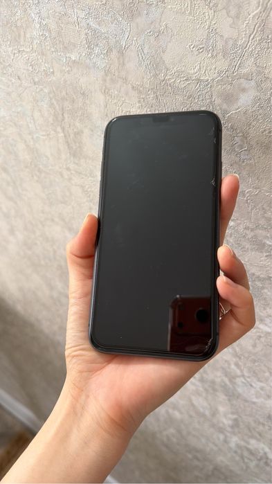 Айфон 11 илеално экран все чистый