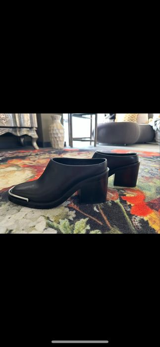 Оригинални дамски обувки