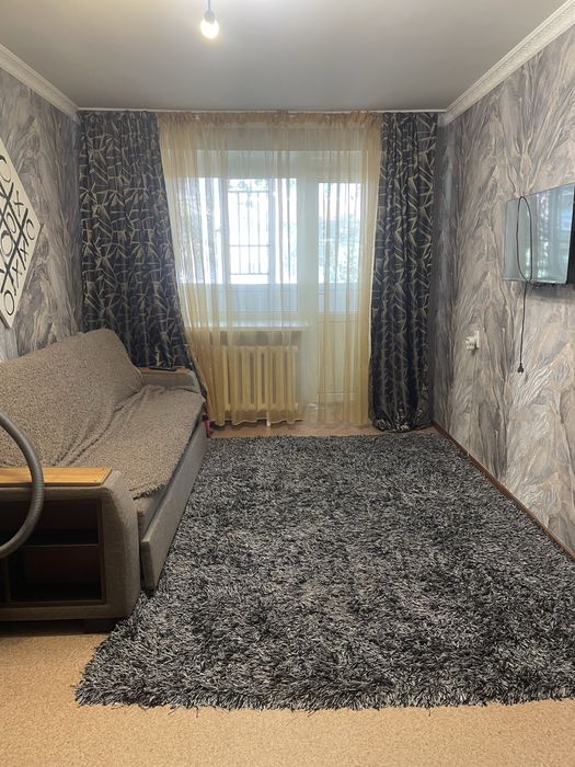 Отдам диван за 200 тенге