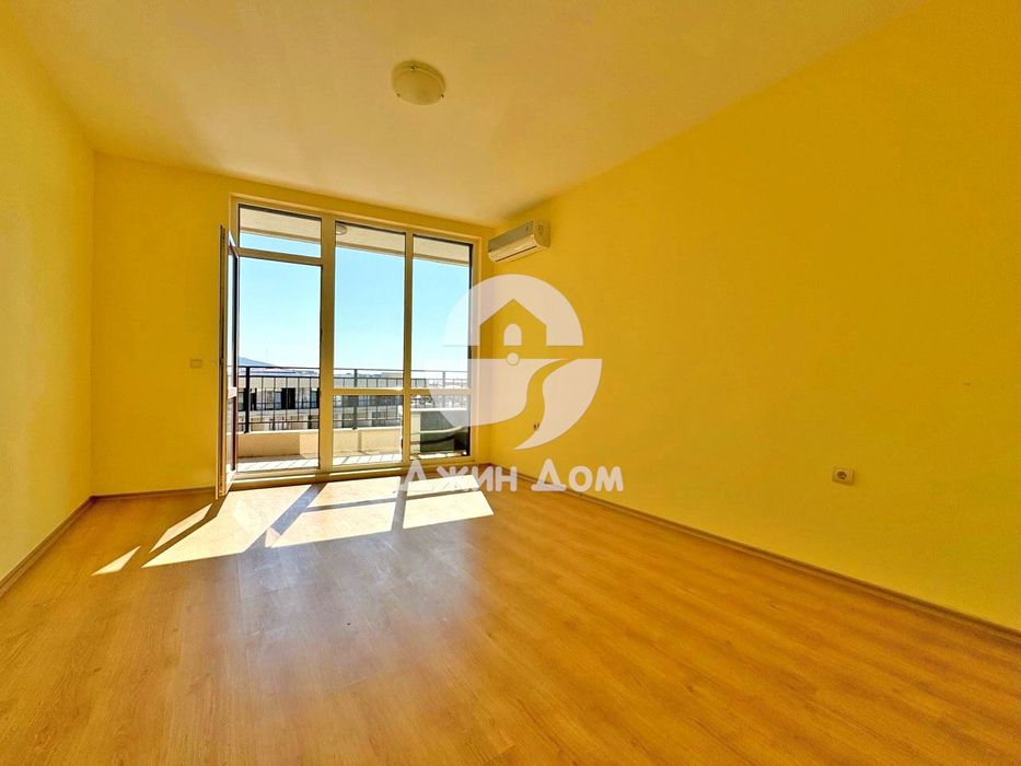 Продава се Двустаен апартамент в Свети Влас - 82 кв.м за 1341 €/кв.м - Снимка #4