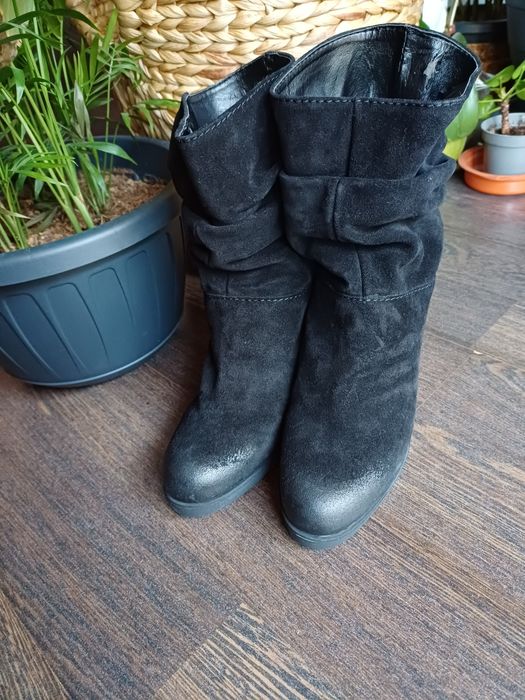 Ghete/ botine piele intoarsa