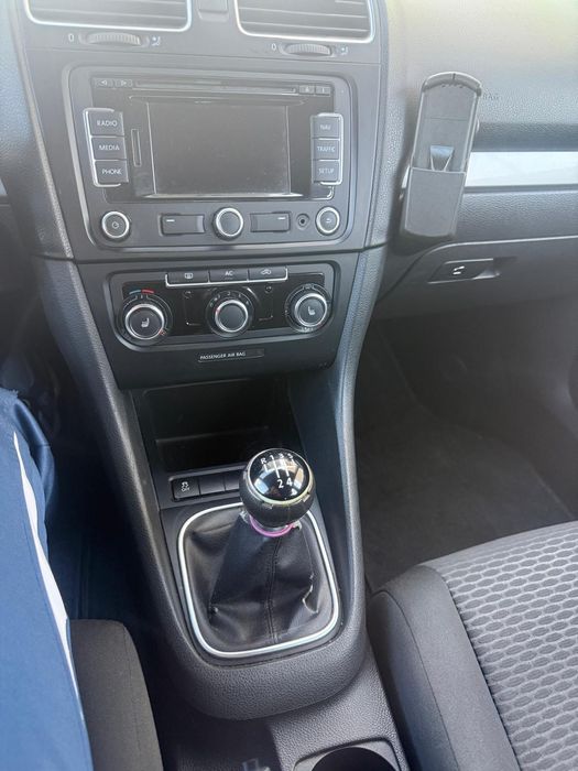 Volkswagen Golf 2013 diesel, 3.450 € — imagine 1