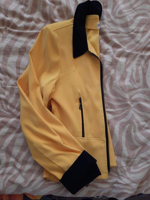 Дамско сако с дълъг ръкав