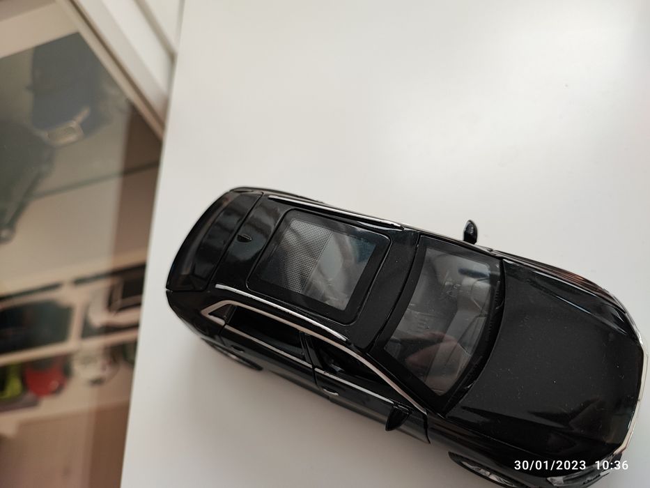 Machetă Audi Q8 1:32