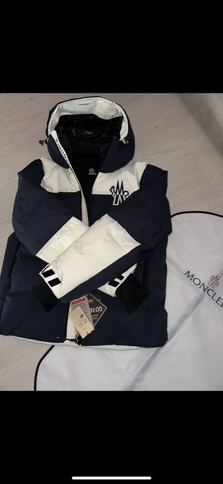 Пуховик Monclear