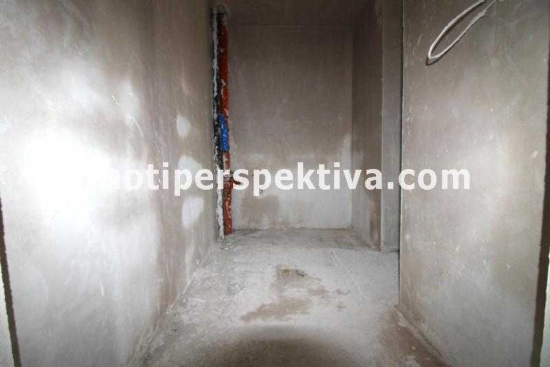 реф.5538 Среден етаж, до I-во РПУ, нова сграда