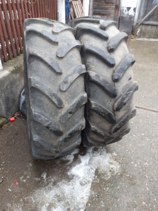 Anvelope tractor 360/70R24 12,4