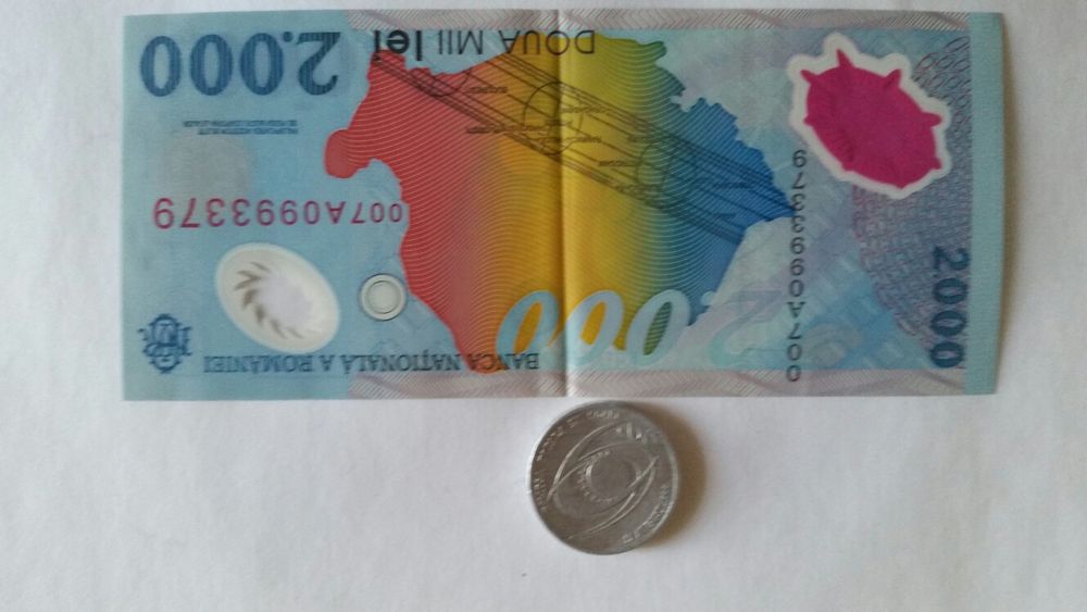 Bacnota si moneda cu eclipsa totala de soare