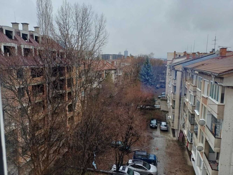 Тристаен апартамент Медицинска академия