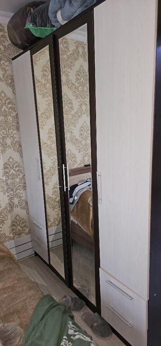 Продам кровать с тумбами и шкаф
