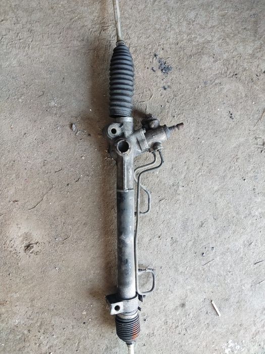 Продается рулевая рейка на тайота камри
