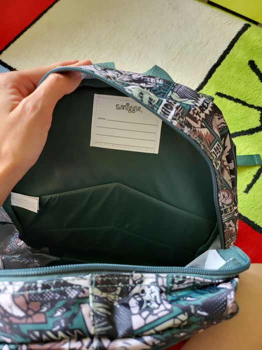 Ученическа раница Smiggle с аксесоари Еднорог Динозавър Топка