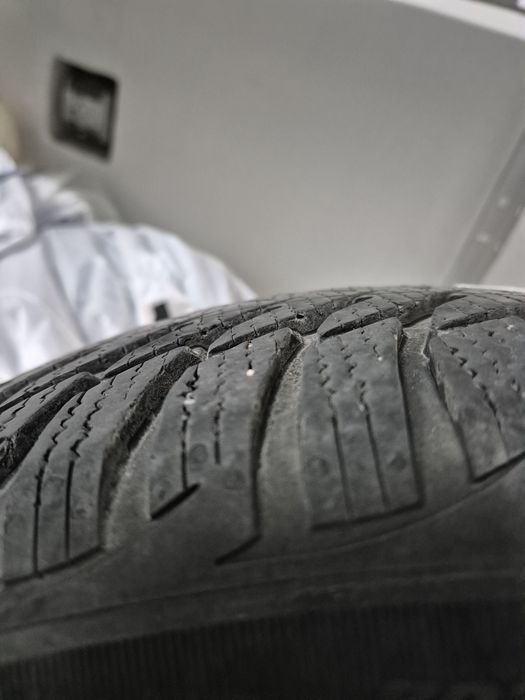 Гума зимна Goodyear Ultragrip 8 205/55/16