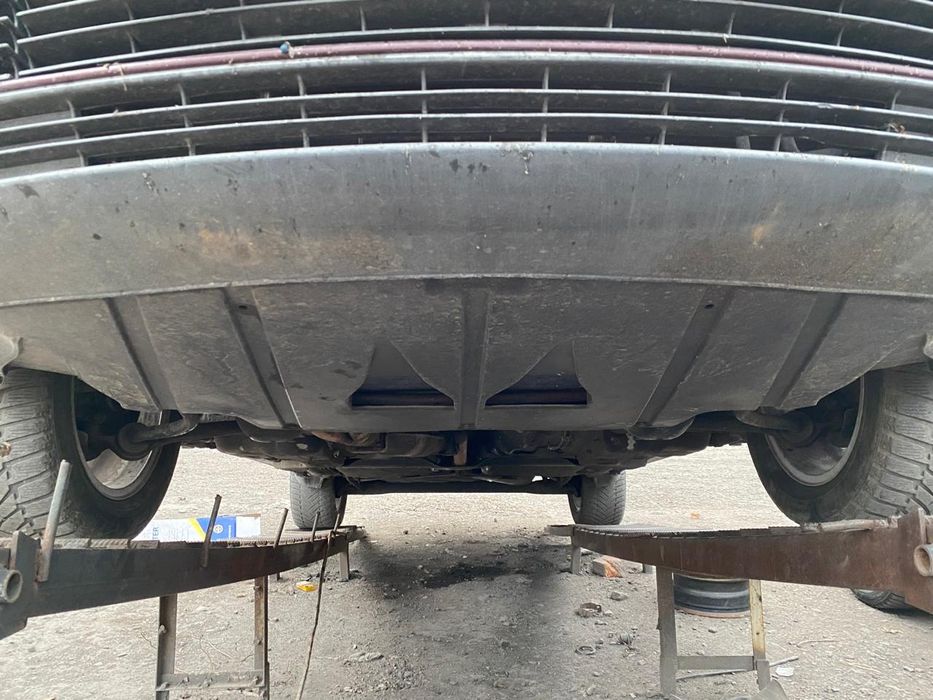 Ауди 100 с4 2.3 на запчасти