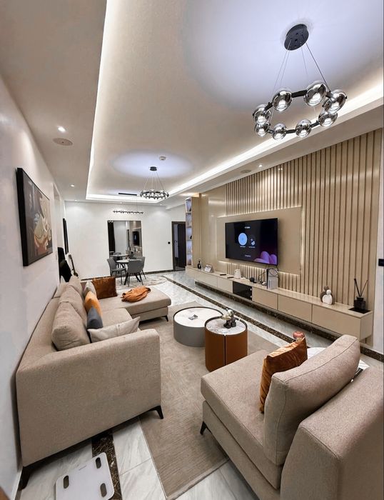 Сдаётся срочно 2 комнатная квартира на Ойбек метро