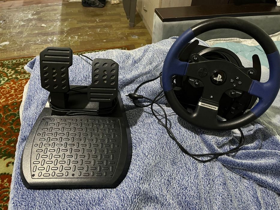 Игровой руль сатылады.