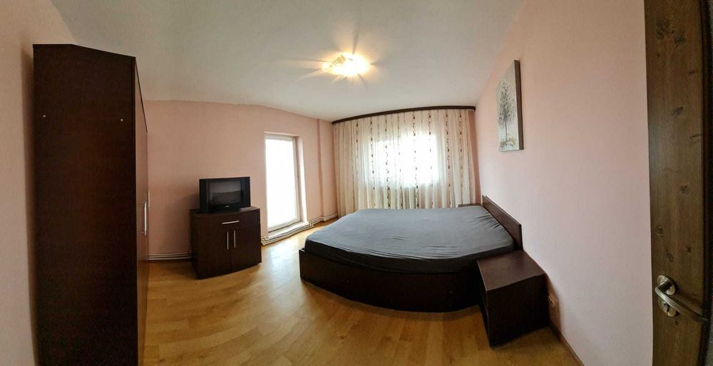 Închiriez apartament cu 3 camere, etaj 5/6, MB7