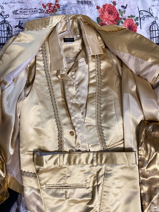 Мъжки официялни кустьоми