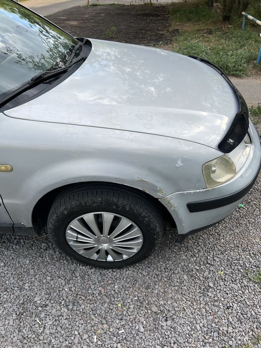 Volkswagen Passat B5 1.6 седан