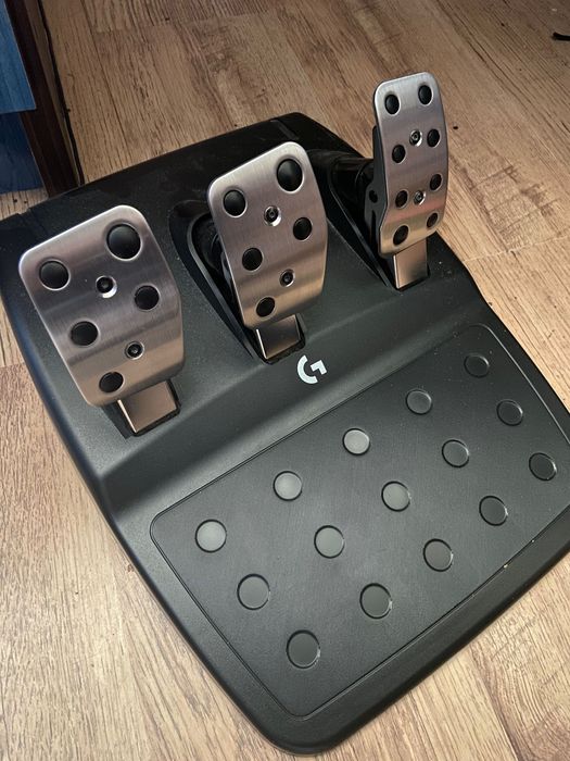 Logitech g923 PS4/PS5/PC