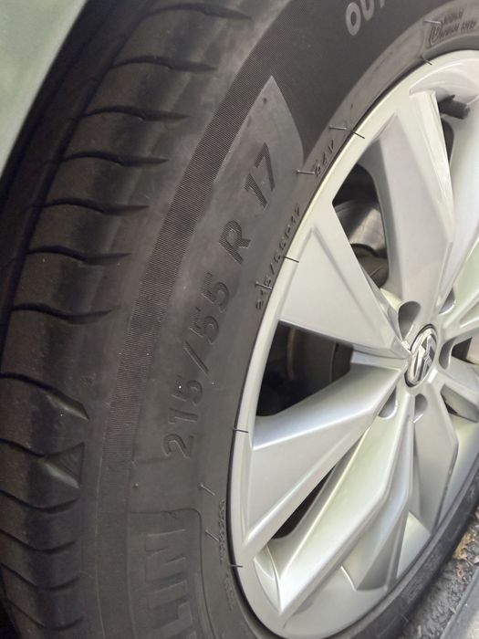 Roti cu jante originale seat ateca r17