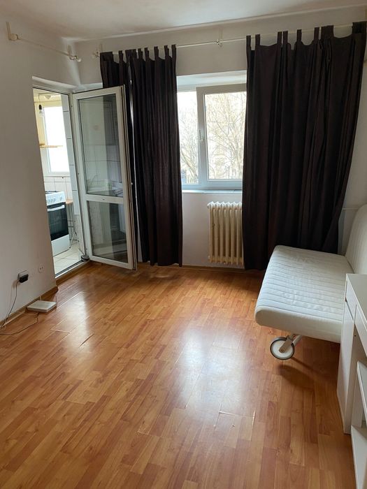 Inchiriez garsoniera Crangasi