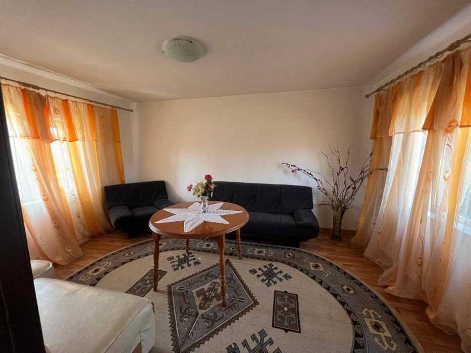 Casă + teren 2700 mp