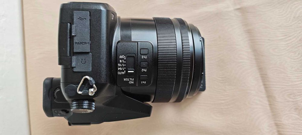 Panasonic LUMIX FZ2000
