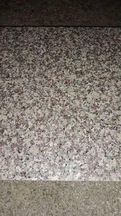 Ассалому алекум гранит тошлар бор Бир кол завод