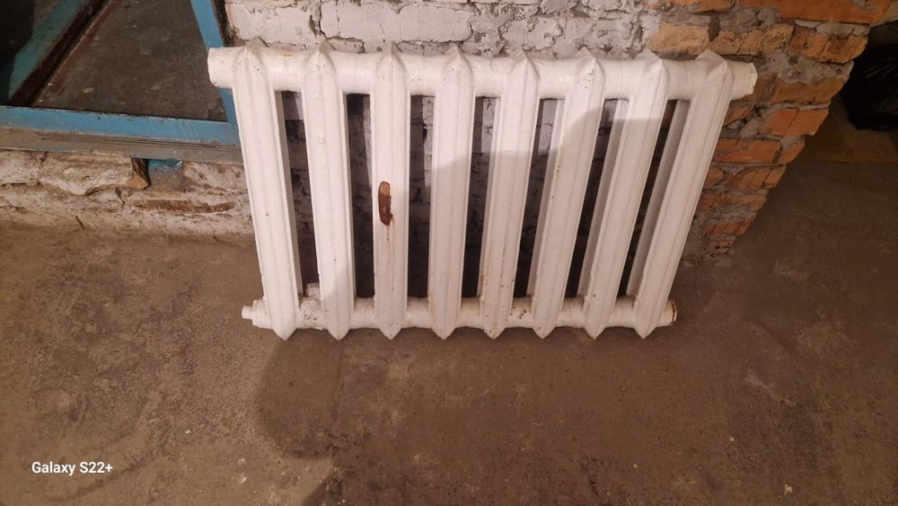 Батарея чугунная