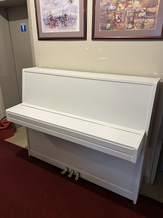 Акустично пиано Weinbach