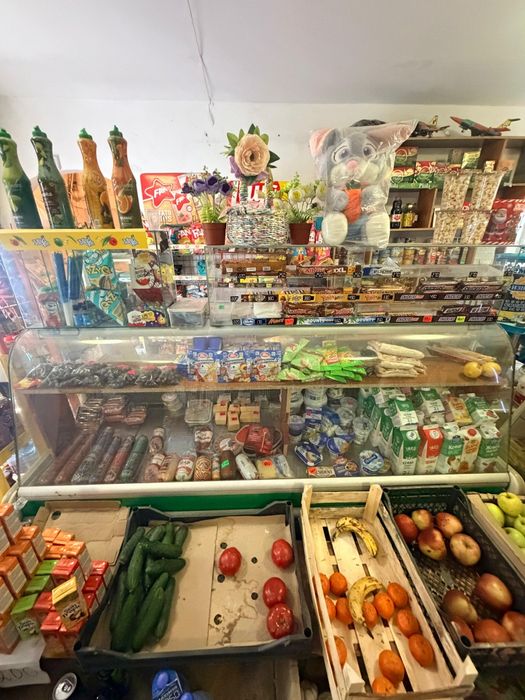 Продам витриный холодильник