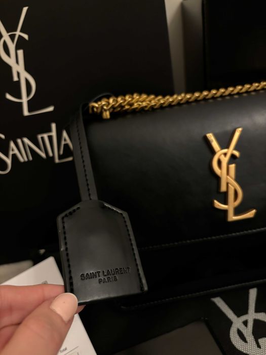 Geantă/Poșetă Yves Saint Laurent Sunset Shoudler Bag 22x15x9