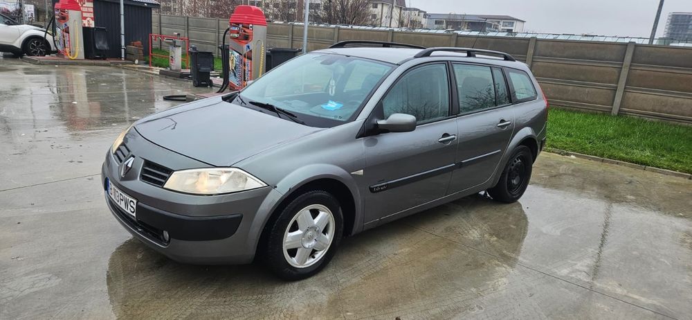 Vând Renault Megane 16benzina