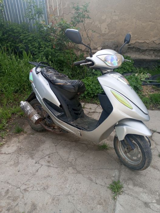 Продаю скутер срочно