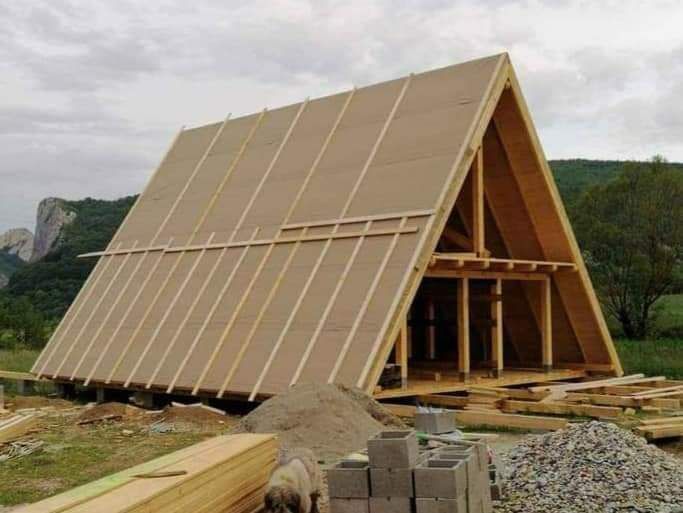 Osb...plus polistiren...ieftin, igrasie ,mucegai...oameni buni , nu va