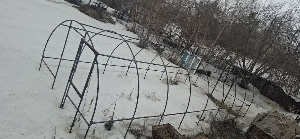 Продам теплицу 8м длина