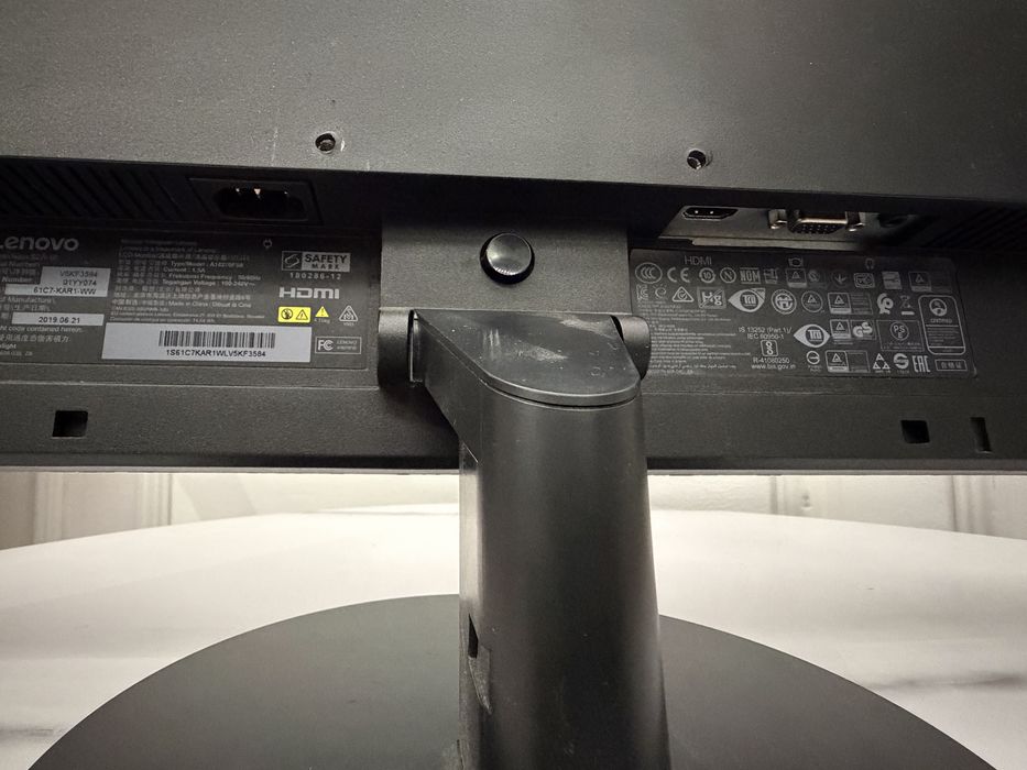 Monitor Lenovo ThinkVision 27 inch Full HD