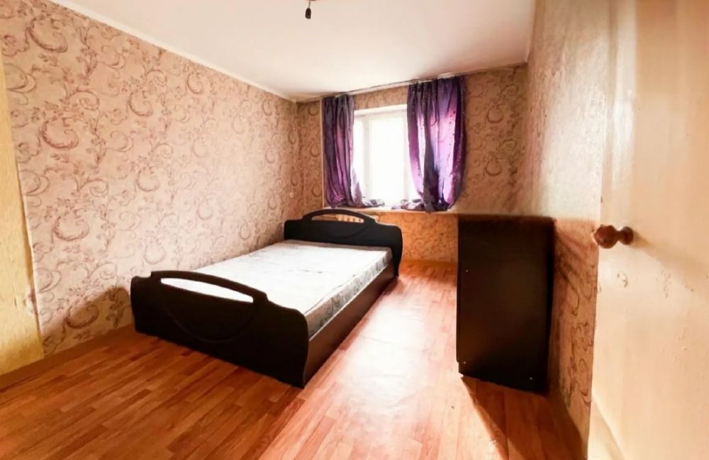 продам 1-ком. 28кв. 5мкр. 1-этаж