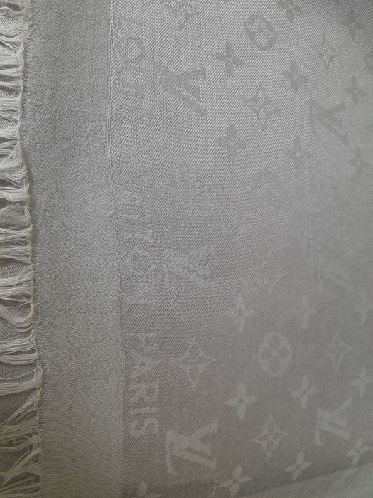 Sal mare Louis Vuitton, casmir/lana, 350 lei