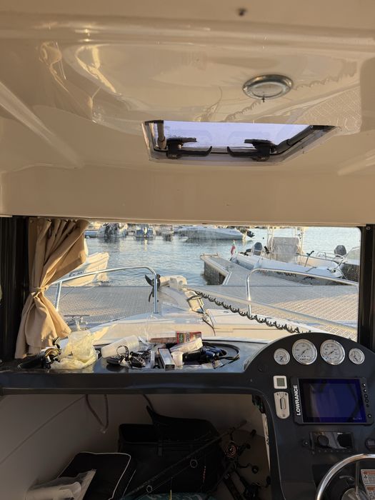 Лодка Quick Silver Pilot Haus 555