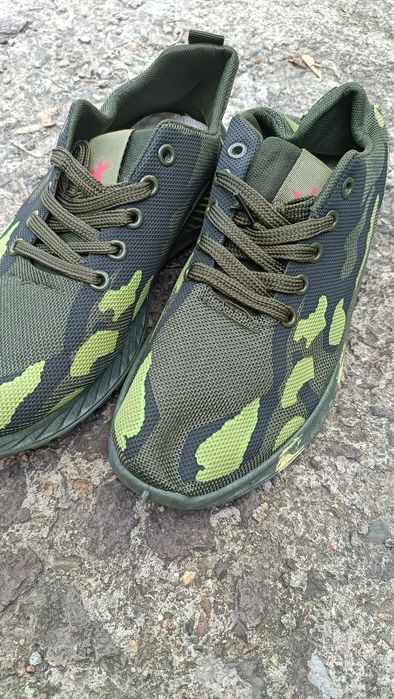 Продам сандалии мужские