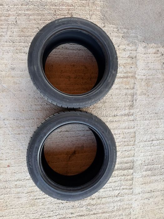 Vand 2 cauciucuri 235/45R17 Landsail M+S / 500 ron setul de 2