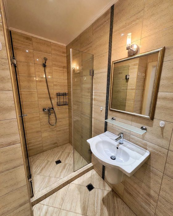 Продава се Тристаен апартамент в к.к. Слънчев бряг - 70 кв.м за 1915 €/кв.м - Снимка #2