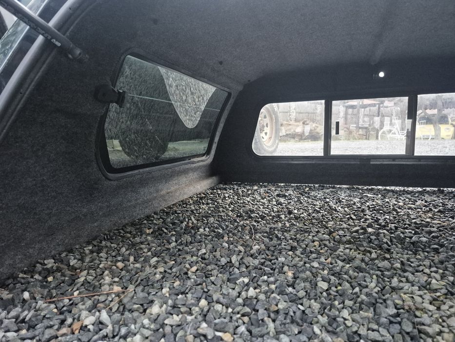 Hardtop,Hartop,Capac Bena, 1 Toyota Hilux,  1 VW Amarok