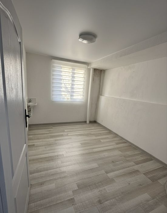 Дава се под наем Магазин в Варна, Спортна зала - 35 кв.м за 408 € - Снимка #7